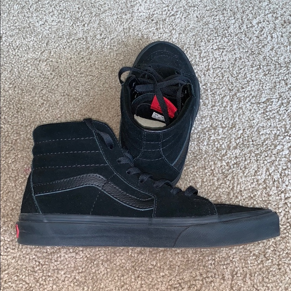 Vans - Picture 3 of 4